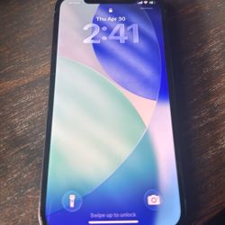 iPhone 12 Unlocked - Verizon - 64GB- Used - 150$
