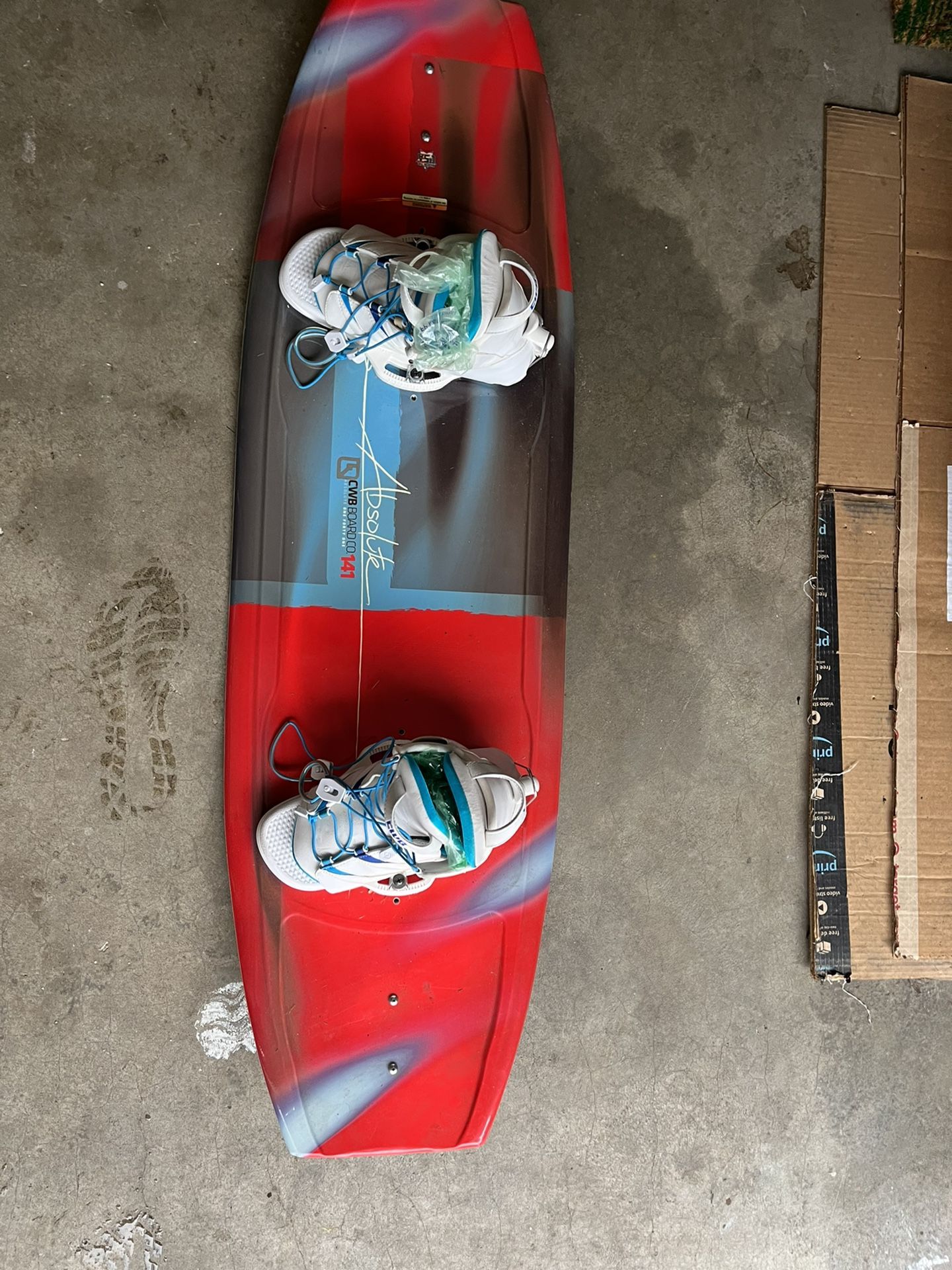 Wakeboard CWB Absolute 141 With Bindings