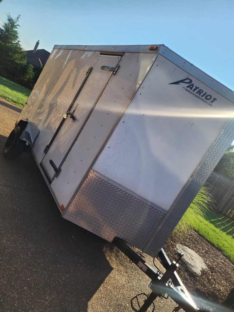 *** ENCLOSED TRAILER ***