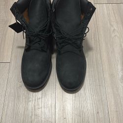 Black Timberlands Boots 
