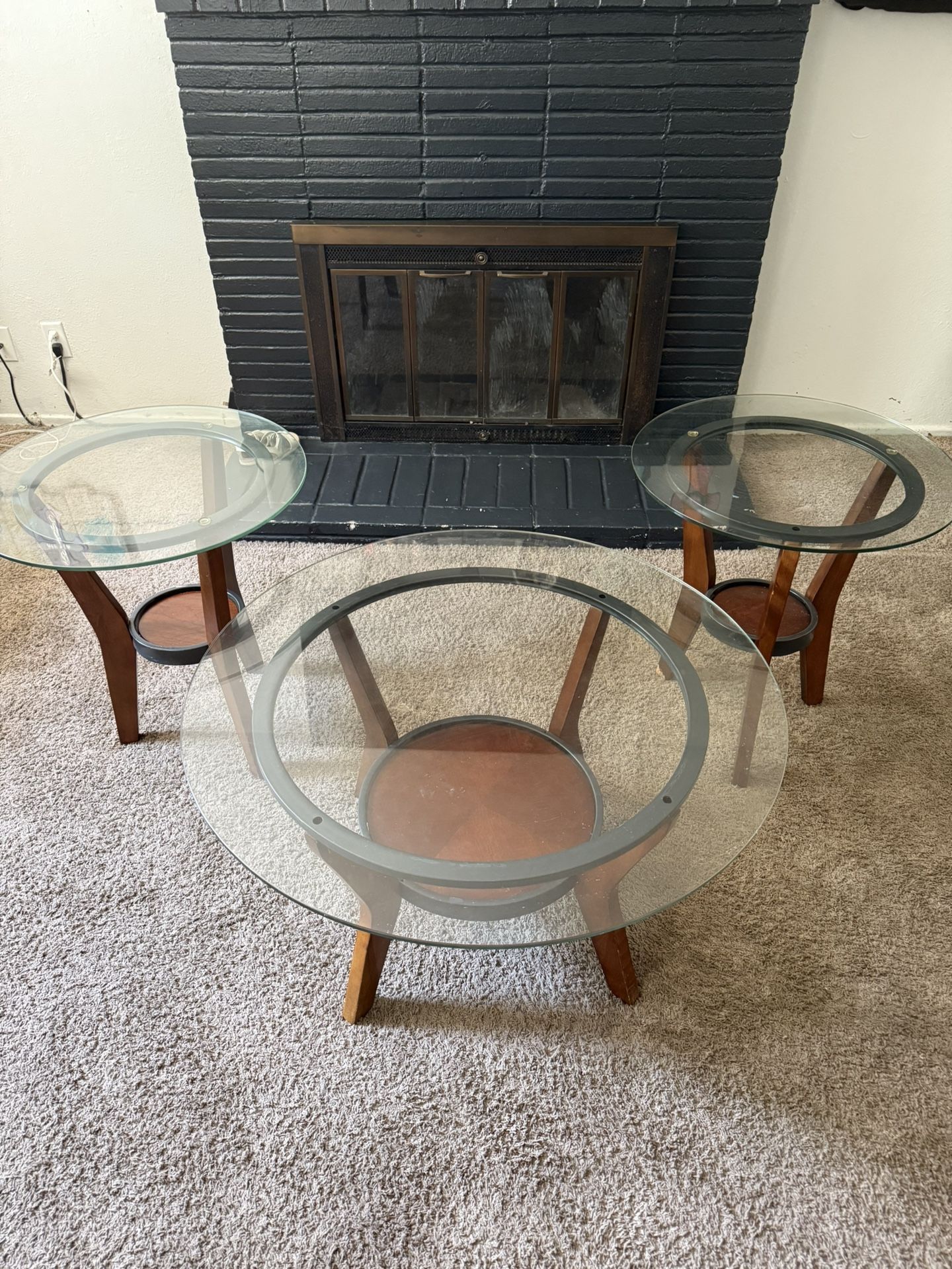 table n glass 