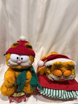 1980’s Vintage Christmas Garfield Plush Set