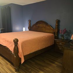 Wooden King Sized Bedroom Set