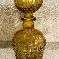 Vjntage Amber Diamond Cut Decanter 