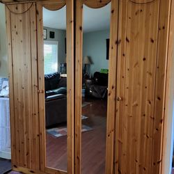 Price Reduced - Solid Wood 4-door Wardrobe with Mirrored Doors