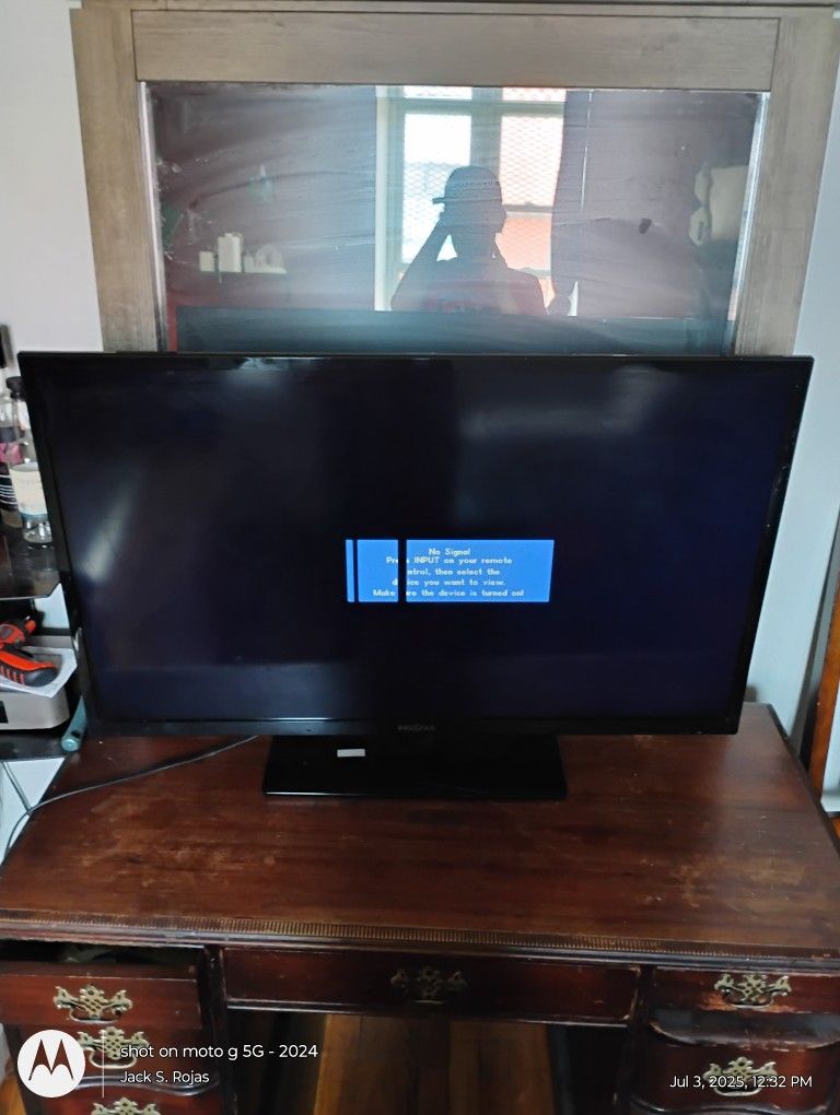 Insignia TV