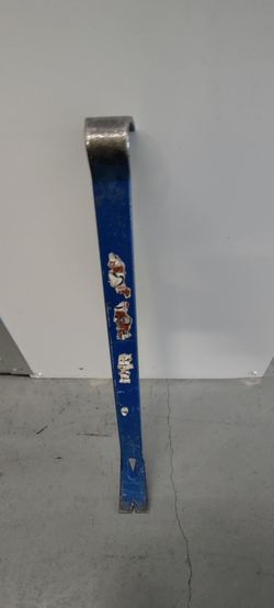 Blue Metal Pry Bar Crowbar