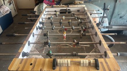 Fool’s ball table