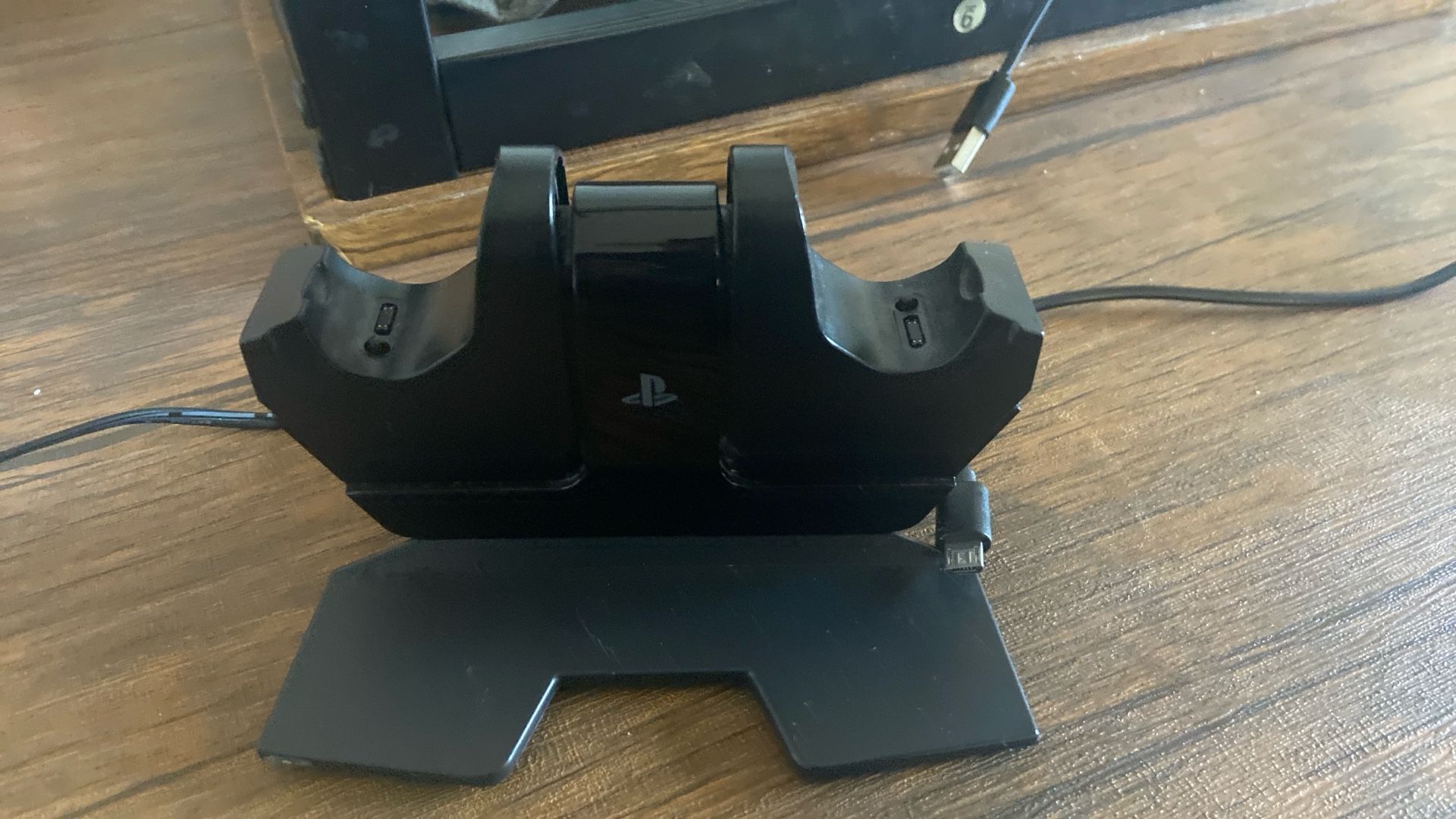 Strike Pack And Charging Dock For PS4 Only