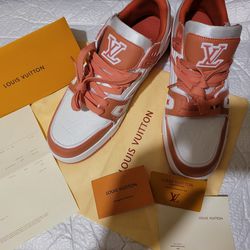 Lv trainer leather high trainers Louis Vuitton White size 44 EU in