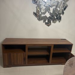 Mueble para TV.  TV stand.