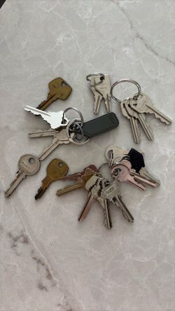 Vintage Metal Key Lot - Destash Craft & Altered Art Supplies