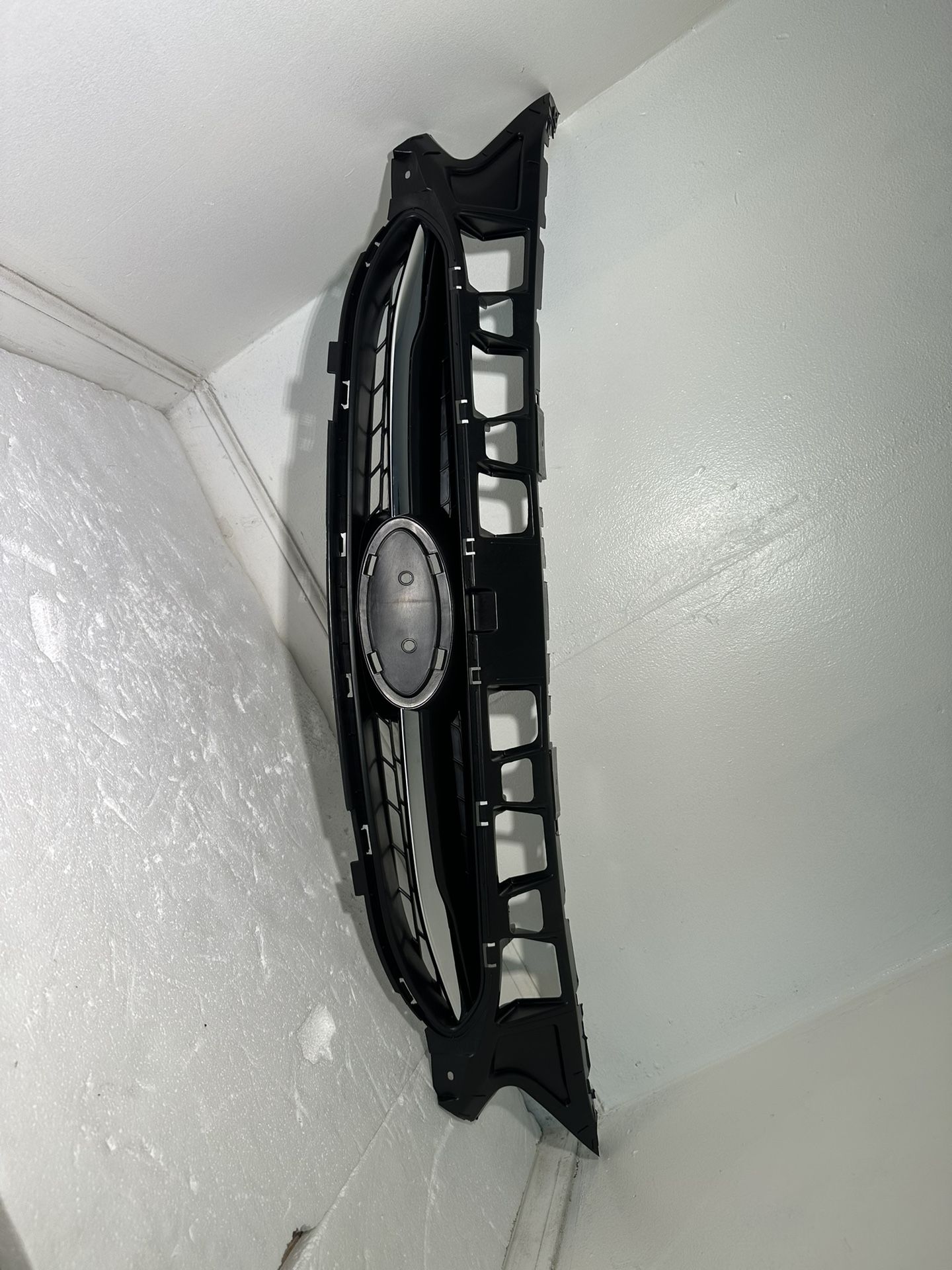 Hyundai Accent grill year 2015 To 2017