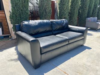 Single Black Sofa!