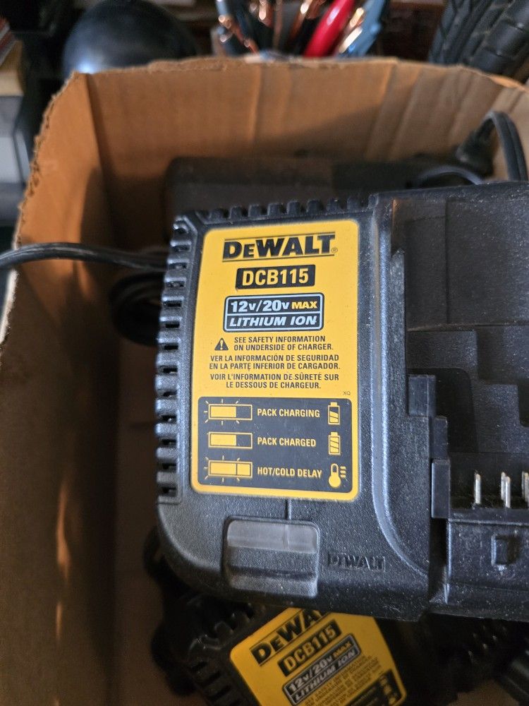 Dewalt 20 Volt Charger