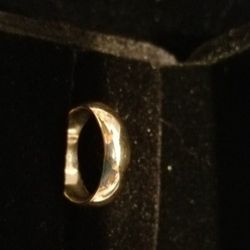 14k Yellow Gold Half Standard Band Size 4 3/4 - Item # 25
