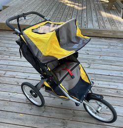 BOB Ironman stroller 