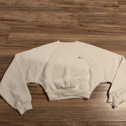 Alo Yoga- Accolade Cropped Crew Neck