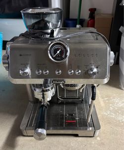 DeLonghi coffee maker
