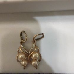 Peral Gold Earrings