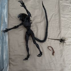 Neca Alien Romulus 9inch Figure