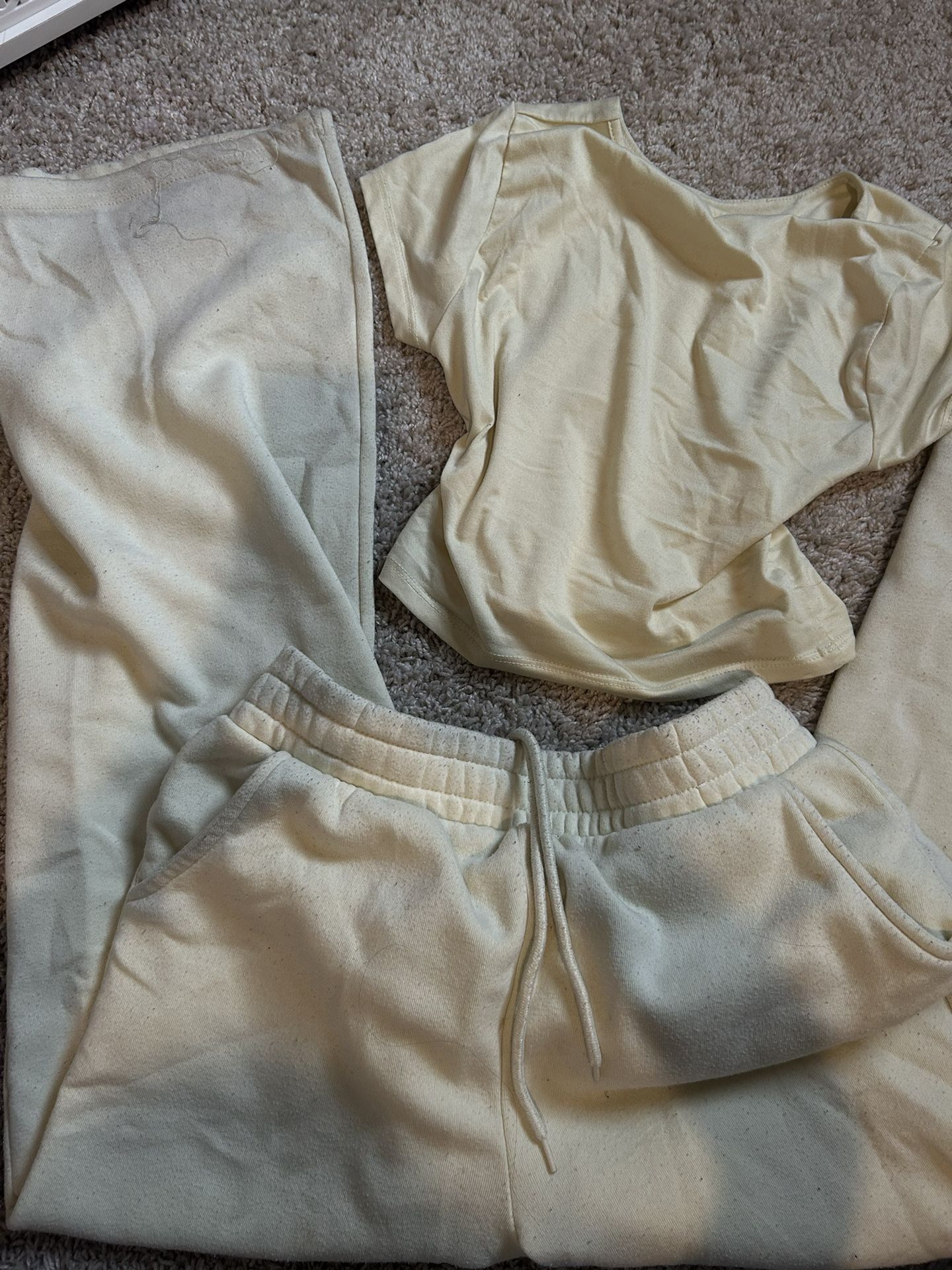 yellow lounge set