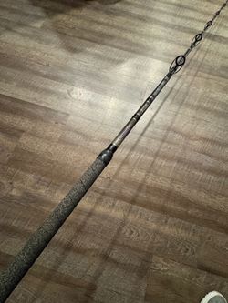 United composite 9’ 30-60 wahoo salt water fishing rod.