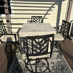 Patio furniture set