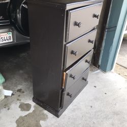 Dresser Black Heavy Wood 4 Drawers