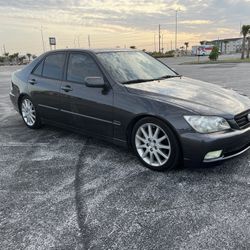 2004 Lexus IS