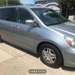 2005 Honda Odyssey V6 Automatic runs good