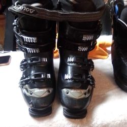 Matrix 700 Snow Boots