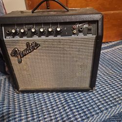 Fender Frontman 15G
