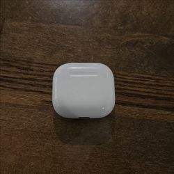 Apple AirPods (4th Gen) with Charging Case
