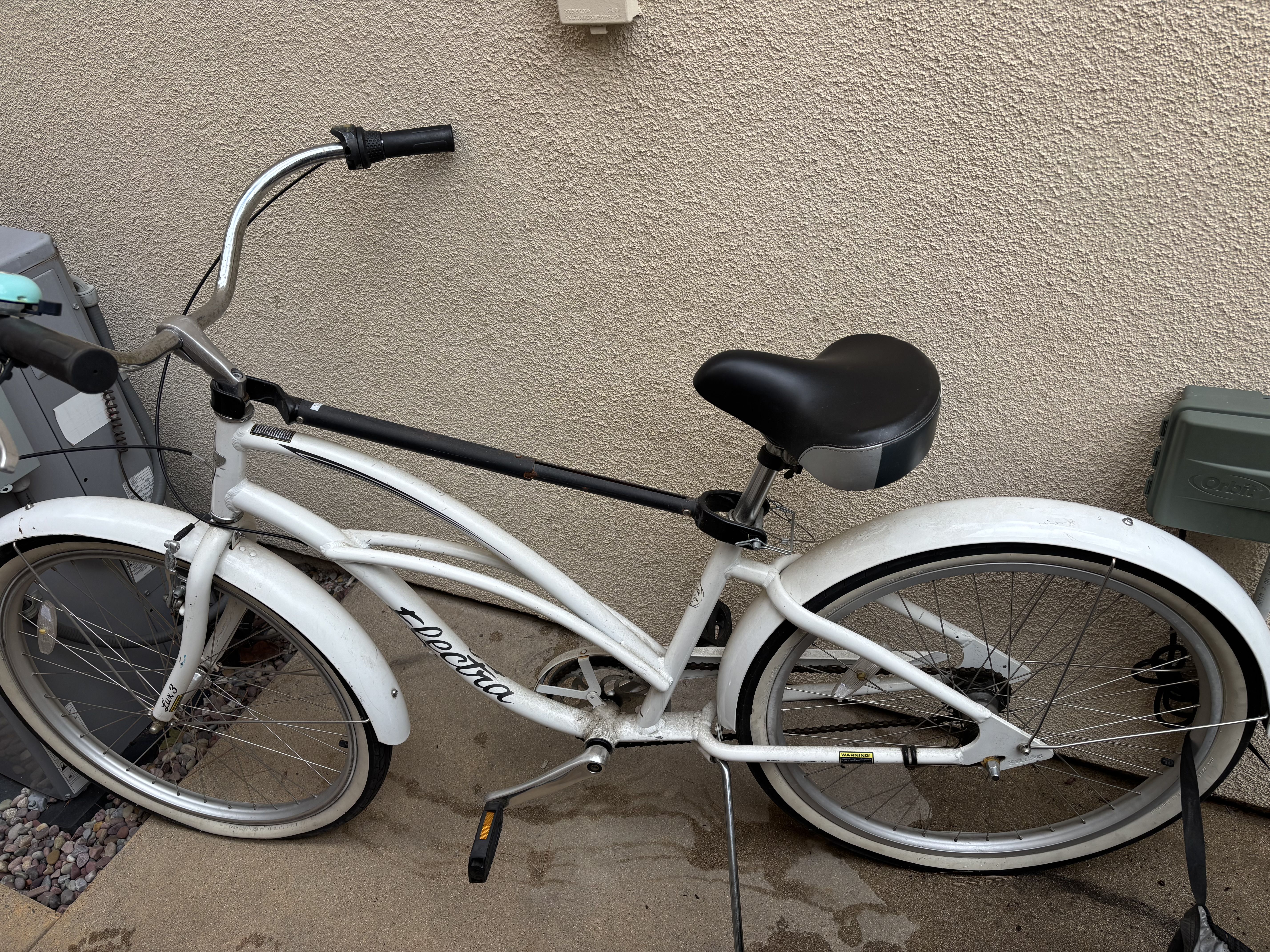 White Electra Beach Cruiser for Sale in Costa Mesa, CA - OfferUp