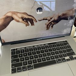 MACBOOK PRO 16 INCH - Core i7 - 16GB CHEAP 