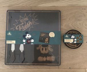 Disney Mickey Mouse Cheese Board And Coaster Set Of 4