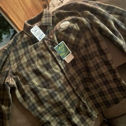 Medium Men’s Flannel