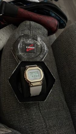 Casio G-SHOCK Digital Alarm Backlight Flash Alert GM-S5600G-