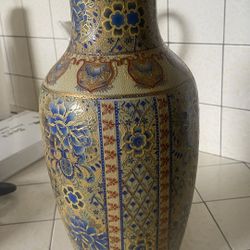 Japanese Satsuma-style vase,