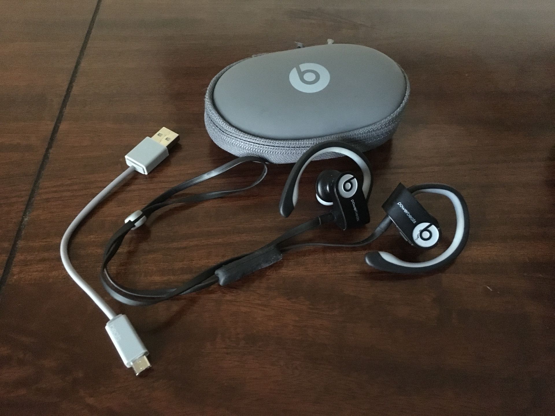 FOR PARTS ONLY Powerbeats wireless headphones 2