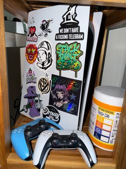 Ps5 disc Version with two controllers