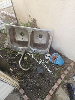 Double kitchen sink