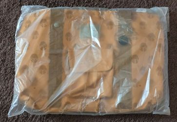 Bath & Body Works - Star Wars Mandalorian Mythosaur Messenger Bag