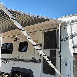 2003 Arctic Fox 5th Rv