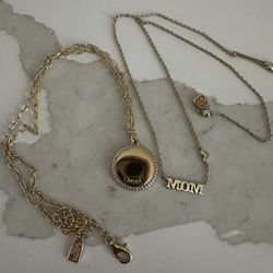 Brand New Mothers Necklaces🌸