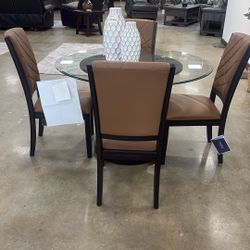 Round Table With 4Chairs