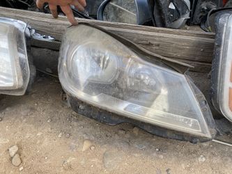 Mercedes Benz C Class  Coupe C250 C300 Headlight Right Passenger Side 