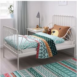 Bed Frame Twin Size + slats