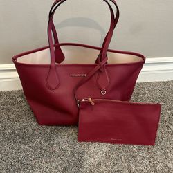 Michael Kors Reversible Tote With Clutch !